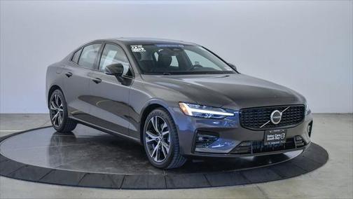 2025 Volvo S60 B5 Core