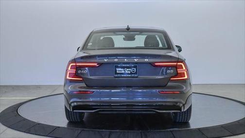 2025 Volvo S60 B5 Core