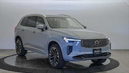 2025 Volvo XC90 B5 Plus 7-Seater