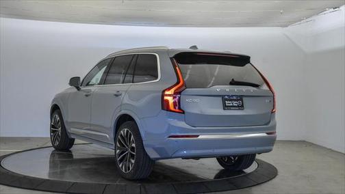 2025 Volvo XC90 B5 Plus 7-Seater