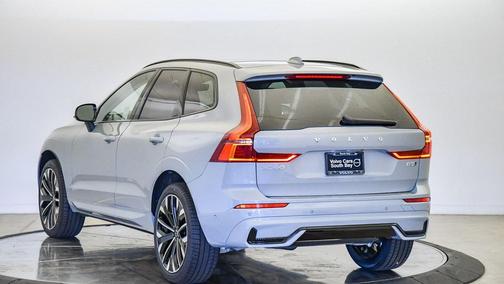 2026 Volvo XC60 B5 Ultra