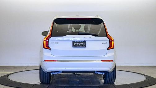 2026 Volvo XC90 B6 Plus 7-Seater