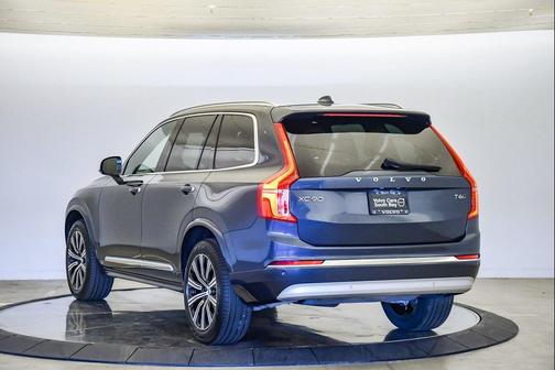 2022 Volvo XC90 T6 Inscription