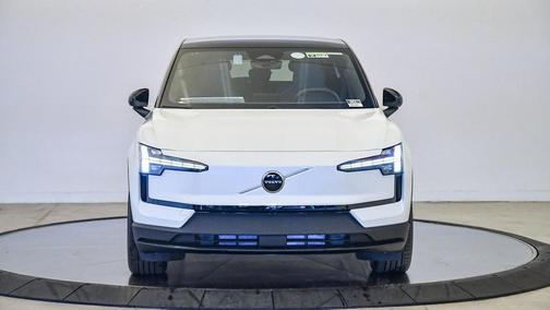 2025 Volvo EX30 Twin Motor Plus