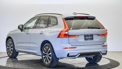 2024 Volvo XC60 B5 Plus Dark Theme