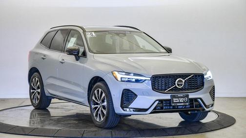 2024 Volvo XC60 B5 Plus Dark Theme