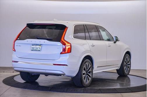 2022 Volvo XC90 Recharge Plug-In Hybrid T8 Inscription Expression 6 Passenger