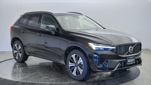 2025 Volvo XC60 Plug-In Hybrid T8 Plus