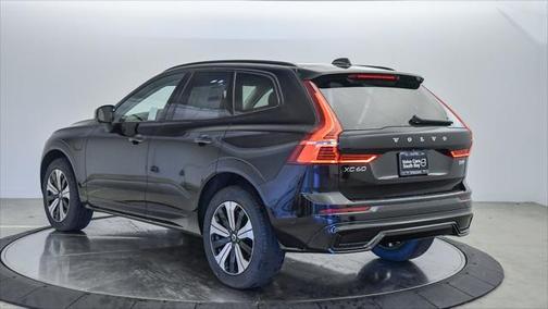 2025 Volvo XC60 Plug-In Hybrid T8 Plus