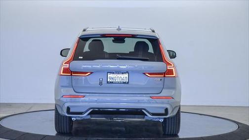 2025 Volvo XC60 B5 Core