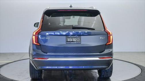 2025 Volvo XC90 B6 Ultra