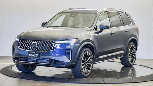 2025 Volvo XC90 Plug-In Hybrid T8 Ultra 7-Seater