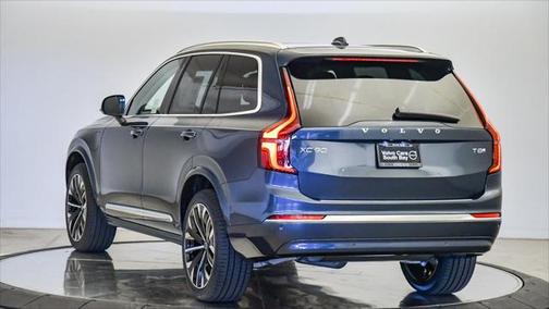 2025 Volvo XC90 Plug-In Hybrid T8 Ultra 7-Seater