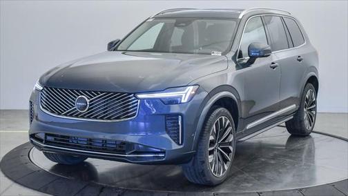 2025 Volvo XC90 B6 Plus 7-Seater