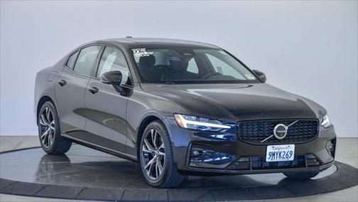 2025 Volvo S60 B5 Plus
