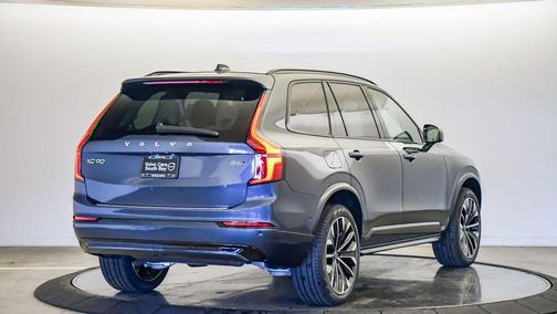 2026 Volvo XC90 Ultra Dark Theme, B6 AWD Gas (mild hybrid), Gasoline, 6 Seats