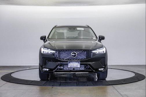 2026 Volvo XC60 B5 Core