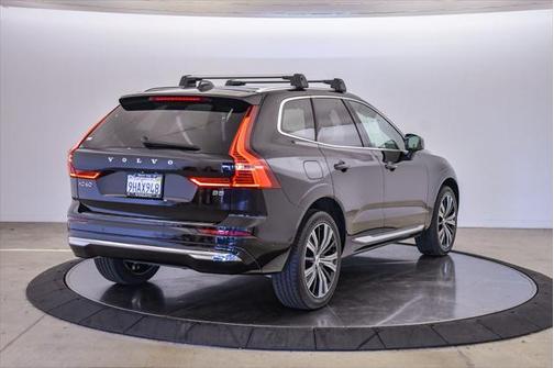2023 Volvo XC60 B5 Plus Bright Theme