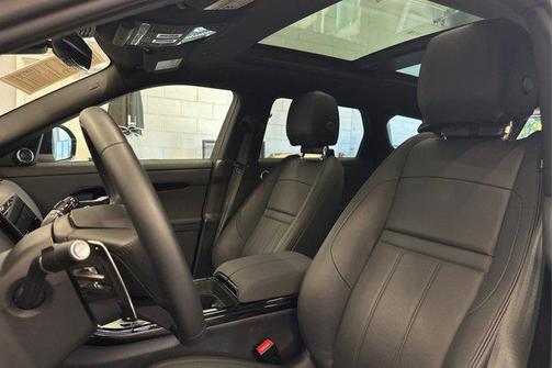 2025 Land Rover Range Rover Evoque Dynamic SE