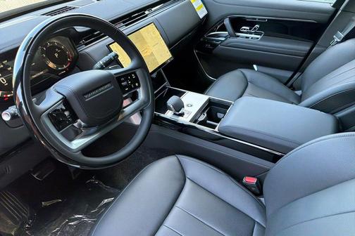 Santorini Black 2026 Land Rover Range Rover P530 SE