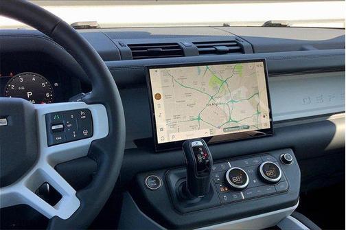 2025 Land Rover Defender 110 P400 S