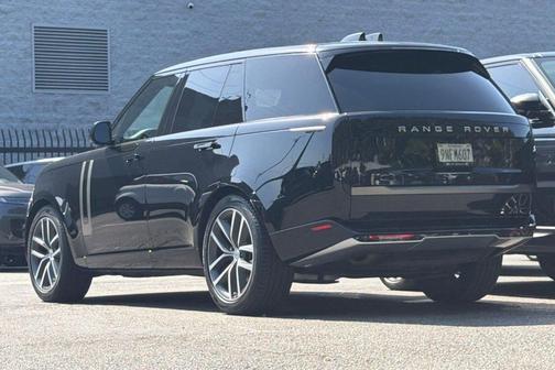 Black 2024 Land Rover Range Rover P400 SE