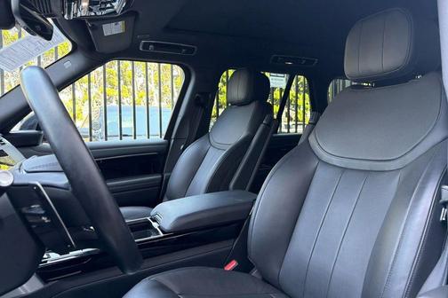 Black 2024 Land Rover Range Rover P400 SE