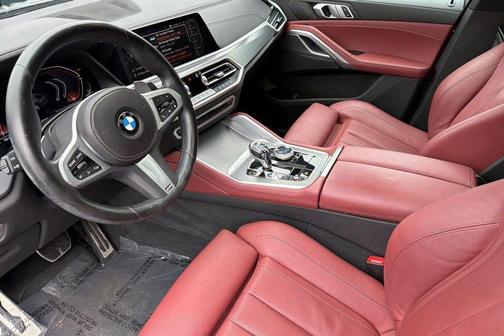 Black Sapphire Metallic 2022 BMW X6 xDrive40i