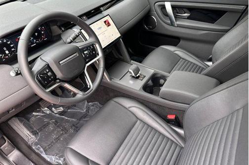2025 Land Rover Discovery Sport S