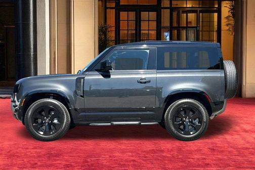 2025 Land Rover Defender 90 P400 X-Dynamic SE