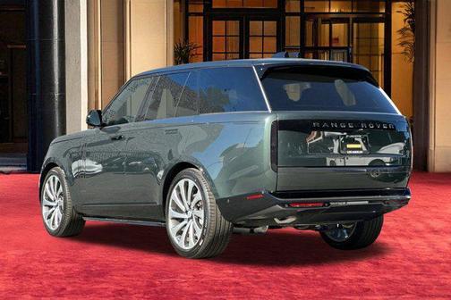 2025 Land Rover Range Rover P400 SE