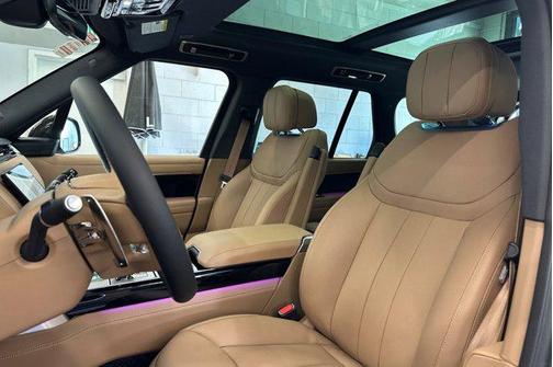 2025 Land Rover Range Rover P400 SE