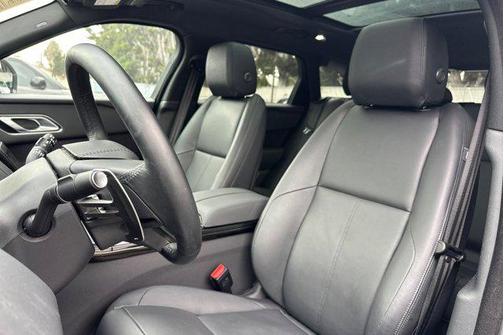 2026 Land Rover Range Rover Velar P250 SE R-Dynamic