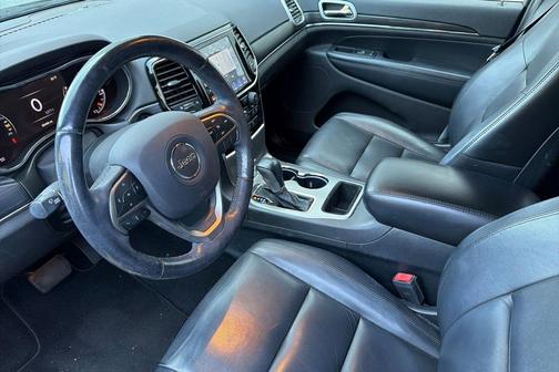 Diamond Black Crystal Pearlcoat 2020 Jeep Grand Cherokee Limited