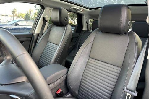 2024 Land Rover Discovery Sport Core S