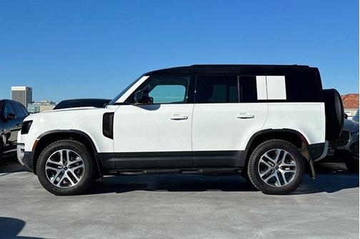 2025 Land Rover Defender 110 P300