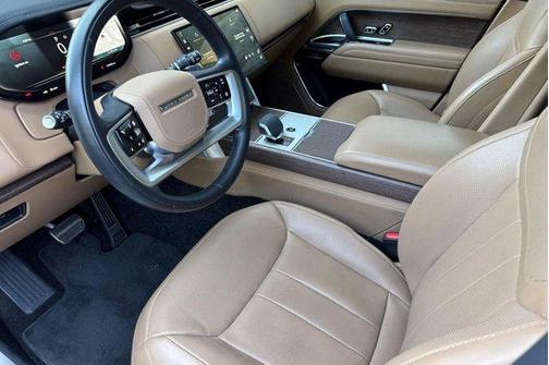 Gold 2024 Land Rover Range Rover P400 SE