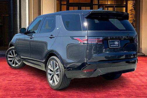 2025 Land Rover Discovery P300 Dynamic SE