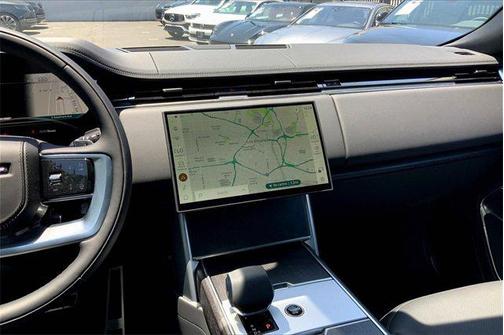 2025 Land Rover Range Rover P530 SE