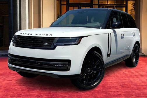 2025 Land Rover Range Rover P530 SE
