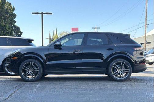 Black 2022 Porsche Cayenne Cayenne E-Hybrid