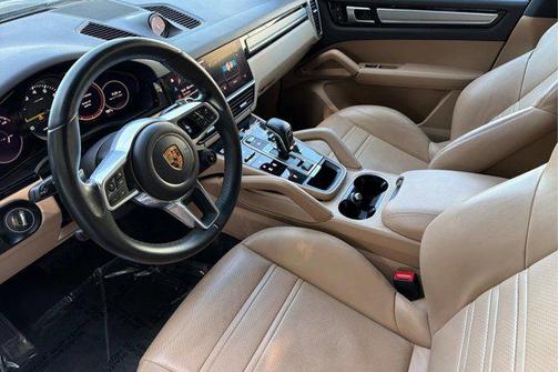 Black 2022 Porsche Cayenne Cayenne E-Hybrid