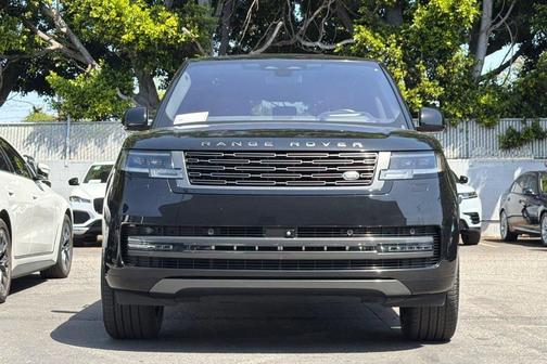Black 2023 Land Rover Range Rover P400 SE