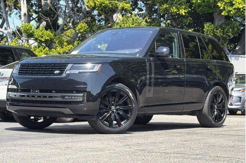 Black 2023 Land Rover Range Rover P400 SE