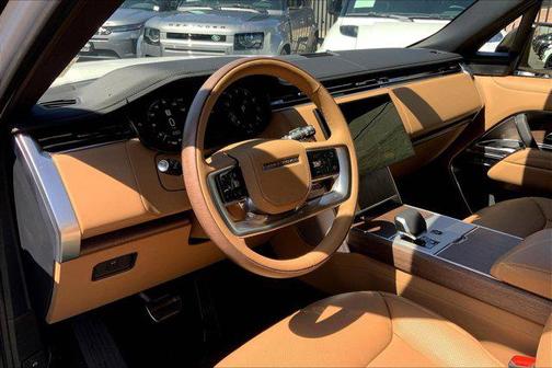 2025 Land Rover Range Rover P530 SE