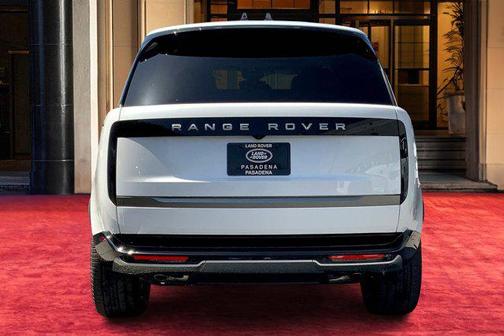 2025 Land Rover Range Rover P530 SE