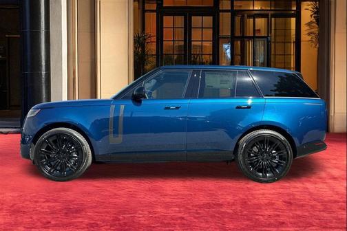 Petrolix Blue SV Bespoke Ultra Metallic Gloss 2026 Land Rover Range Rover P530 SE