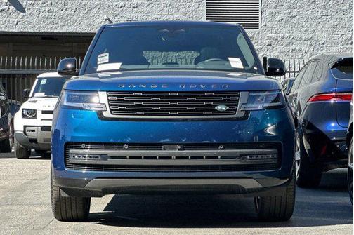 Petrolix Blue SV Bespoke Ultra Metallic Gloss 2026 Land Rover Range Rover P530 SE