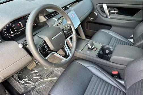 2025 Land Rover Discovery Sport S