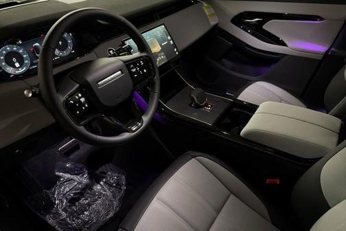 Carpathian Grey Premium Metallic 2026 Land Rover Range Rover Evoque Hoxton Edition